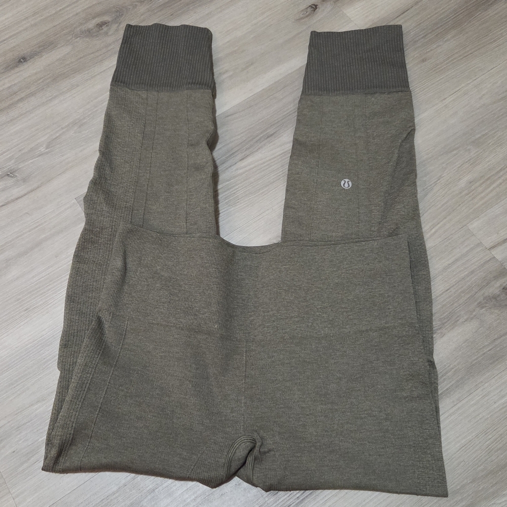 Lululemon Ebb To Street Leggings | Heathered‎ Fatigue Green | 29" Waist